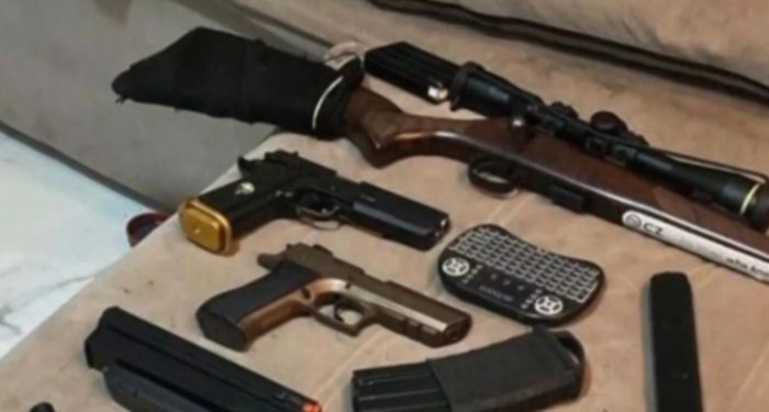 Traficante de armas de Minas é preso em Guriri, no ES, em operação que mira “kit rajada”