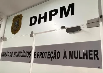Homem é preso em Cariacica suspeito de feminicídio contra companheira encontrada morta em valão
