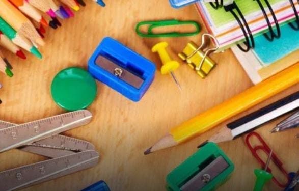 Procon notifica escola particular por exigir material escolar coletivo em Vila Velha