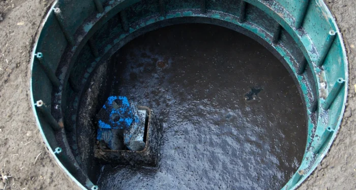 Criança de 1 ano morre após cair em fossa e se afogar em Vila Velha