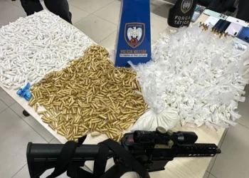 Cinco suspeitos são presos com quase 2 mil pinos de cocaína durante operação em Viana