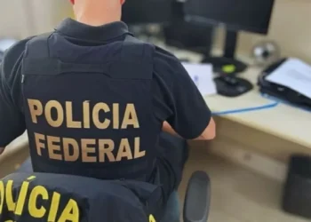 Operação da PF mira tráfico internacional de drogas e cumpre mandados no ES e outros estados